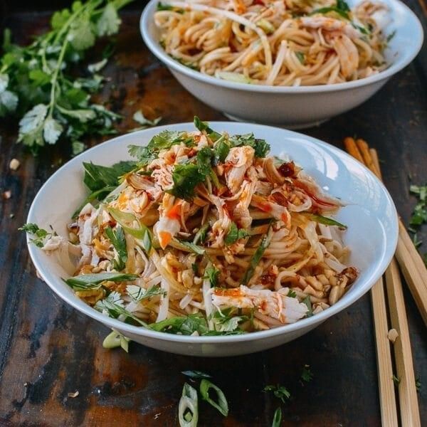 Fideos fríos con salsa de cacahuate y pollo desmenuzado7